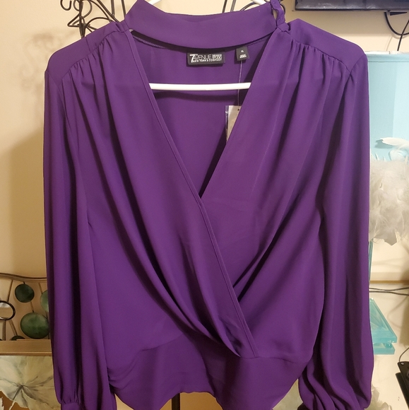 Tie Back wrap blouse - Picture 2 of 7
